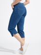 LauRie Charlotte Capri, medium blue denim