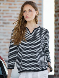 Tr�ja med fin halsringning, svartvit