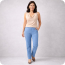 Drap�-jeans i Emma-Modell, ljus denim. Mycket prisv�rd!