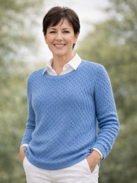 Vackert m�nsterstickad tr�ja, azur blue