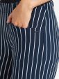 LauRie Donna, navy stripe. Lnga ben, lite vidare